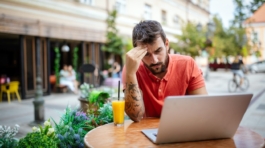 مشاوره آنلاین